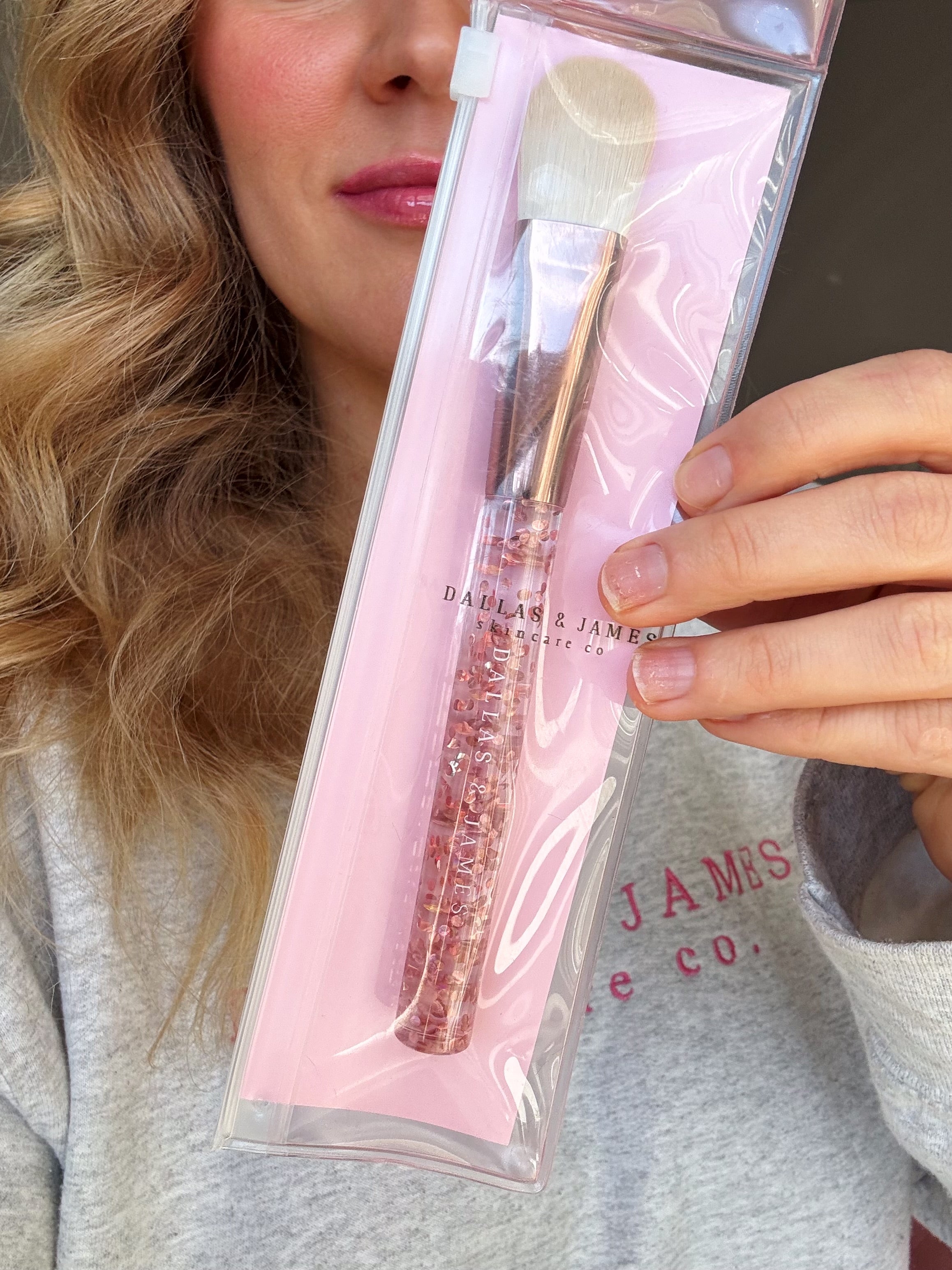 Dream Glow Skincare Brush